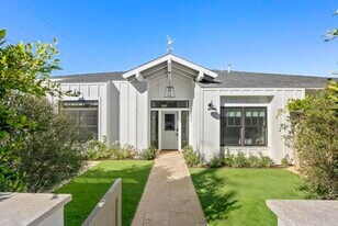 210 Estrella St in Solana Beach, CA - Building Photo