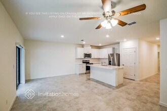 565 Seaspray Dr in Fort Pierce, FL - Building Photo - Building Photo