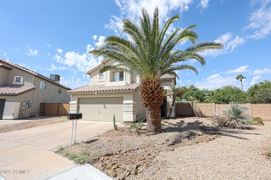 3902 E Rosemonte Dr in Phoenix, AZ - Building Photo