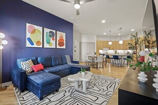 13701 Montfort Dr in Dallas, TX - Building Photo