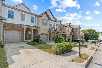 1444 Channing Dr in Thompson's Station, TN - Building Photo - Building Photo