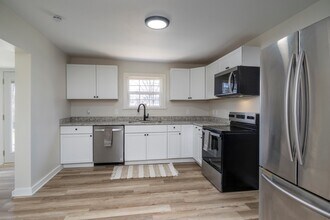 15 Fent St in Jeffersonville, OH - Building Photo - Building Photo