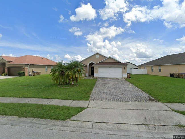 property at 2713 Eagle Glen Cir