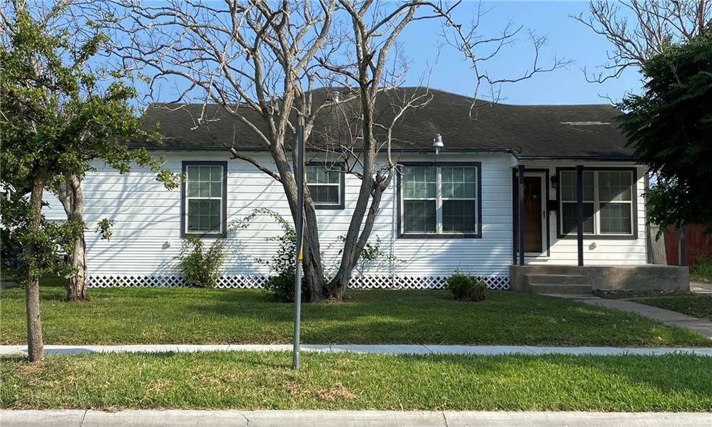 1053 Chamberlain St in Corpus Christi, TX - Building Photo