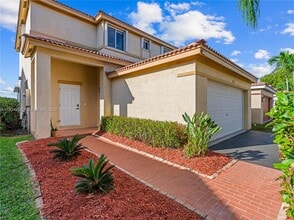 1433 Presidio Dr in Weston, FL - Building Photo - Building Photo