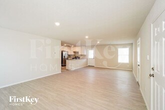 10715 Prusiner Dr in Converse, TX - Building Photo - Building Photo