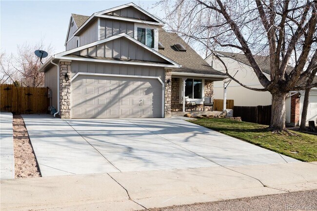 11425 W Maplewood Ave in Littleton, CO - Building Photo - Building Photo