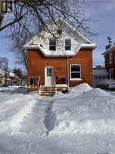 907 Vine St in Cambridge, ON - Building Photo - Building Photo