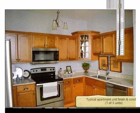 108 Scott St, Unit # C in Ripon, WI - Foto de edificio - Building Photo