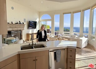 31280 Bailard Rd in Malibu, CA - Building Photo - Building Photo