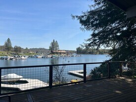 11427 Lakeshore N in Auburn, CA - Building Photo