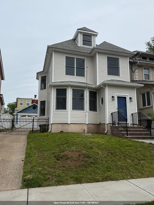 property at 423 Devon St