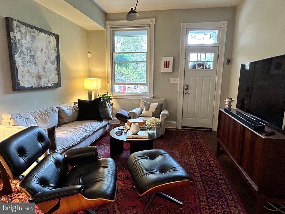 3528 Hickory Ave in Baltimore, MD - Building Photo