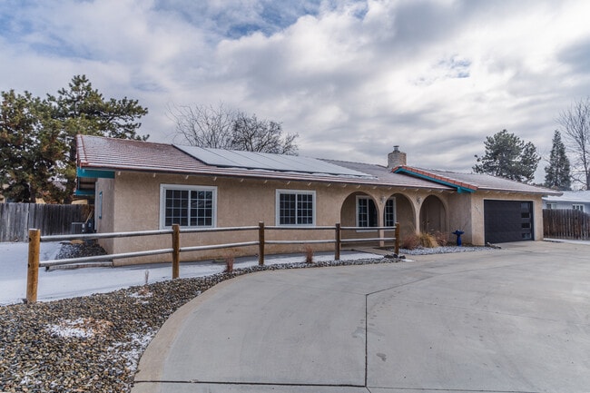 property at 4560 N Maple Grove Rd