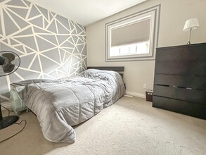 1005 Panorama Hills Dr NW in Calgary, AB - Building Photo - Building Photo
