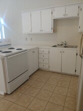 206 2nd St-Unit -206 Ketchum Ave E #2 in Hollister, ID - Foto de edificio - Building Photo
