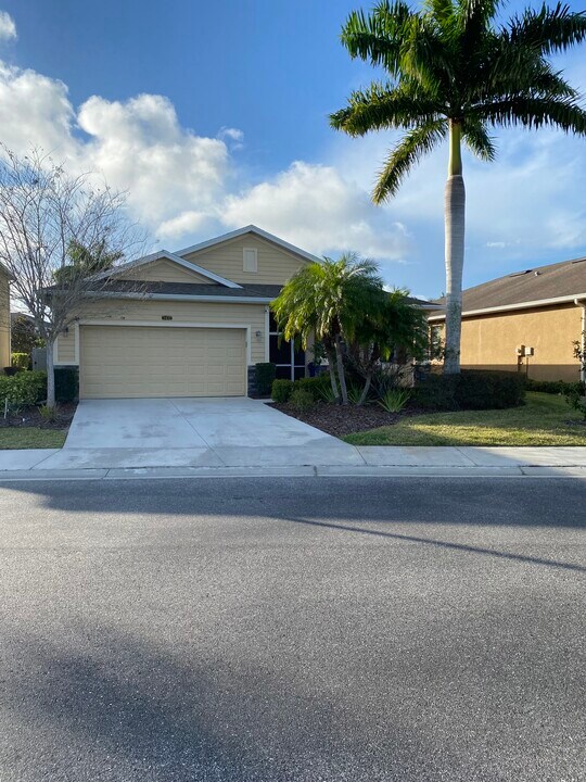 5452 Mang Pl in Sarasota, FL - Building Photo