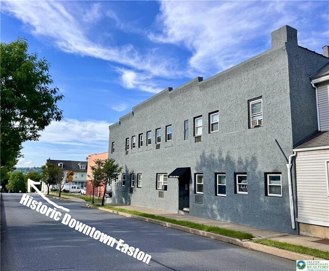 272 St John St in Easton, PA - Building Photo - Building Photo