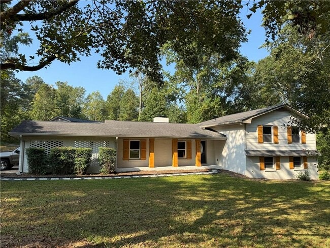 property at 1938 GA-212