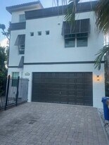 519B SW 5th Ave in Fort Lauderdale, FL - Building Photo