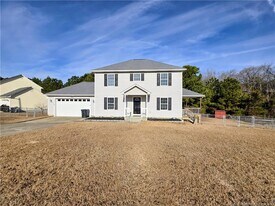 2604 Daniel Boone Ln in Hope Mills, NC - Building Photo