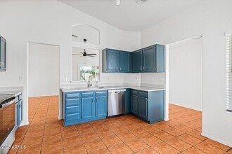 1083 E Boston Ct in Chandler, AZ - Building Photo - Building Photo