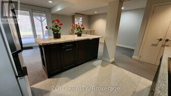 27 Abraham Ave in Markham, ON - Building Photo