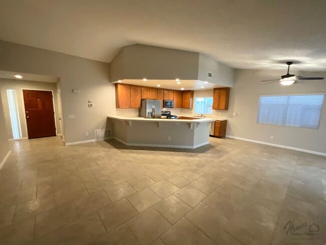 615 Sunset Ct in San Marcos, CA - Building Photo - Building Photo