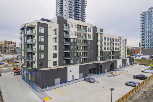 West Tenth in Calgary, AB - Building Photo - Building Photo