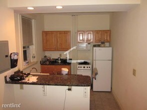120 Peterborough St-Unit -Apt 6 in Boston, MA - Building Photo - Building Photo