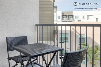 5080 Camino Del Arroyo in San Diego, CA - Foto de edificio - Building Photo