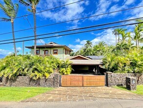 595 Kupulau Dr in Kihei, HI - Building Photo - Building Photo