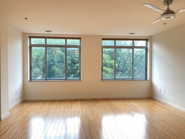 property at 25 McWilliams Pl