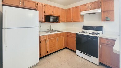 10449 Valle Suave Dr in Socorro, TX - Building Photo - Building Photo