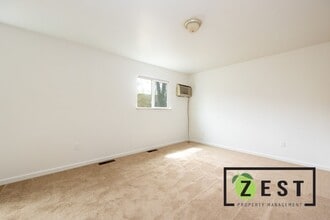 16217 Greenfield in Detroit, MI - Foto de edificio - Interior Photo