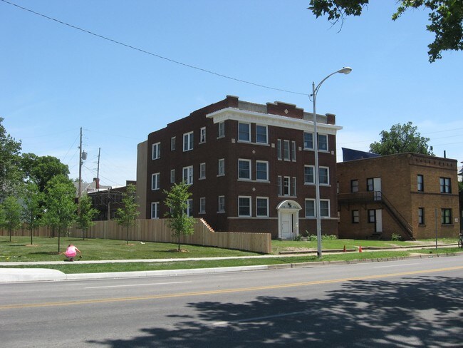 704 N Broadway in Wichita, KS - Building Photo - Building Photo