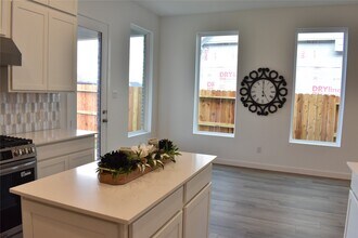 32042 Sweet Pea Mdw Dr in Hockley, TX - Building Photo - Building Photo