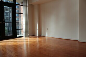 437 New York Ave NW in Washington, DC - Building Photo - Building Photo