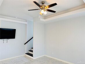 1213 S Veterans Blvd in Edinburg, TX - Building Photo - Building Photo