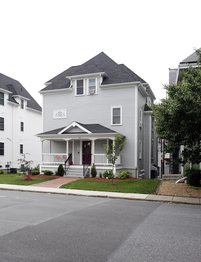 45 Lancaster St in Worcester, MA - Building Photo - Building Photo