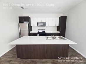906 E Starr Rd in Mercedes, TX - Building Photo - Building Photo