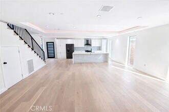 920 California Ave in Los Angeles, CA - Building Photo - Building Photo