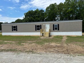 2043 Southern Crest Dr in Loris, SC - Building Photo - Building Photo
