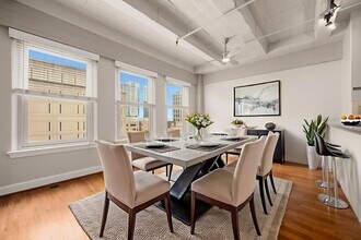 1120 Texas Ave, Unit 8D in Houston, TX - Building Photo - Building Photo