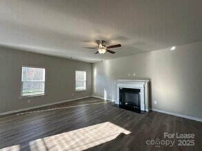 9050 Stoney Waters Ct in Charlotte, NC - Building Photo - Building Photo
