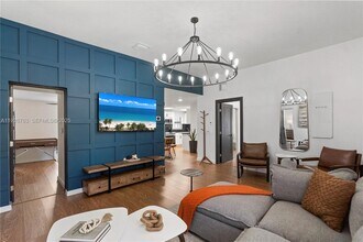 601 SW 1st St in Hallandale Beach, FL - Building Photo - Building Photo