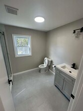 24 Eden St in Manchester, NH - Building Photo - Building Photo