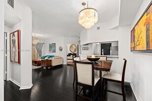 2725 Anzio Ct in Palm Beach Gardens, FL - Building Photo