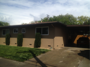 1222-1224 Carver Rd in Modesto, CA - Building Photo - Building Photo