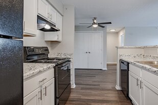 Arbors at Hickory Creek in University Park, IL - Building Photo